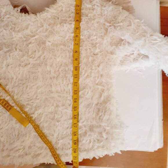 Very J New In Shaggy Sweater NWT - Picture 13 of 14